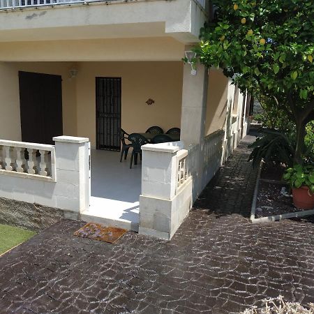 Apartamento planta baja casa Bellcaire d'Emporda Exterior foto
