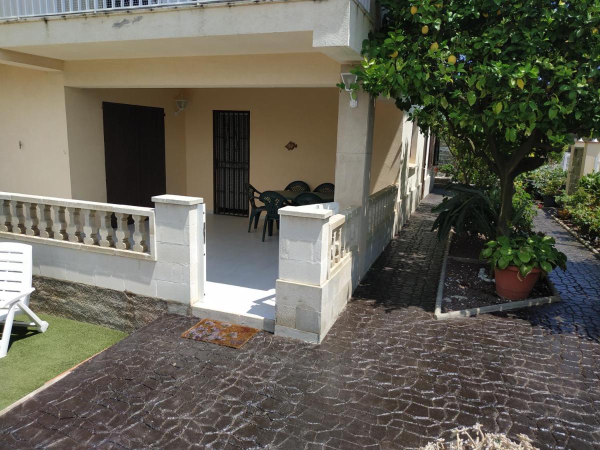 Apartamento planta baja casa Bellcaire d'Emporda Exterior foto