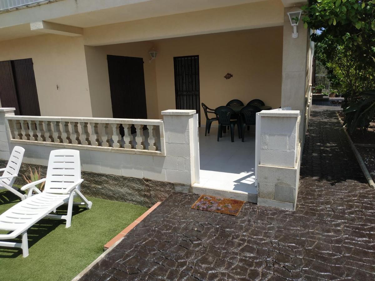 Apartamento planta baja casa Bellcaire d'Emporda Exterior foto